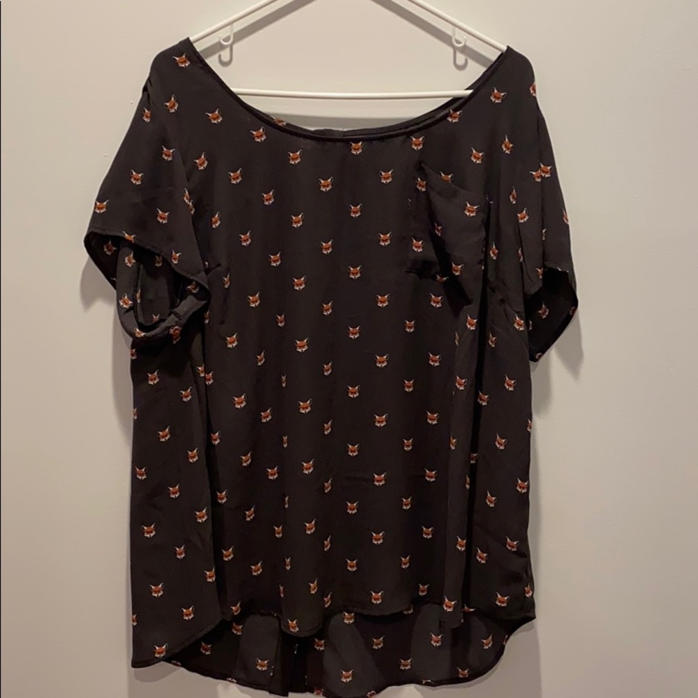 COPY - Torrid Gray Blouse with Foxes